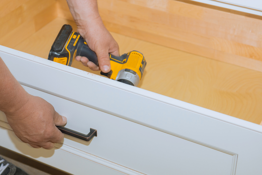 How to install cabinet handles?